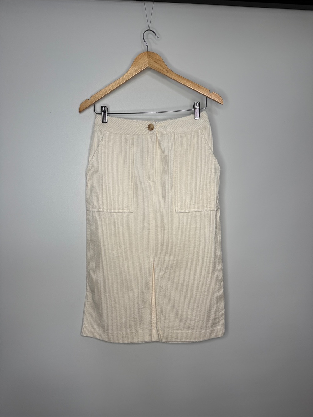 Moon River Corduroy Cream Midi Skirt with Front Pockets Size Small